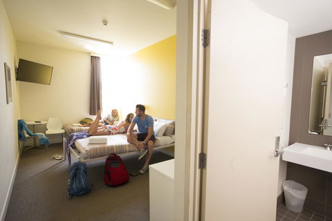 YHA Sydney Harbour - Sydney 4u 4