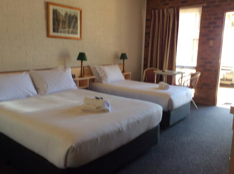 Bega Downs Motor Inn - Sydney 4u 2