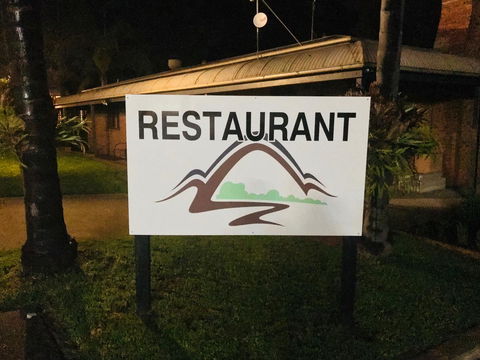 Bega Downs Motor Inn - Sydney 4u 3