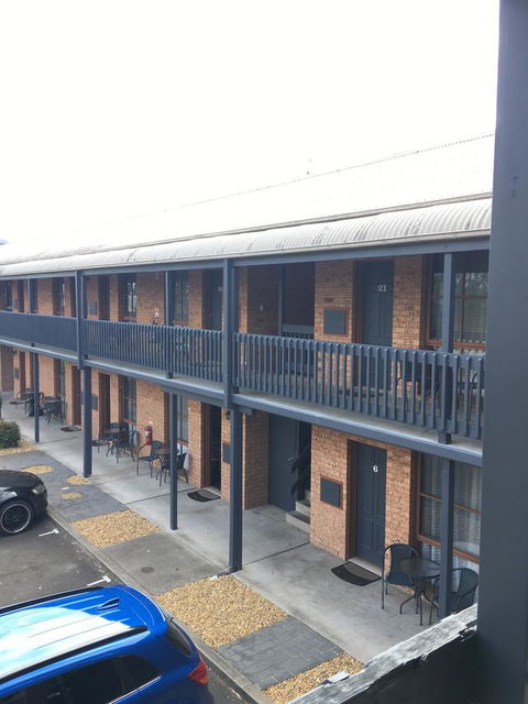 Bega Downs Motor Inn - Sydney 4u 10