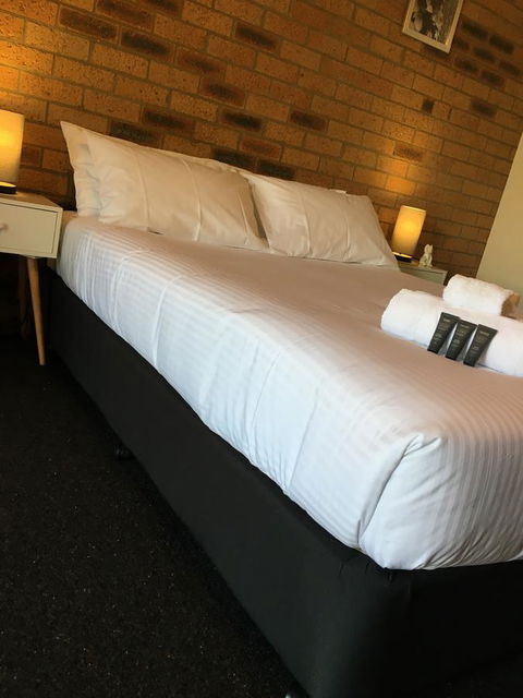 Bega Downs Motor Inn - Sydney 4u 12