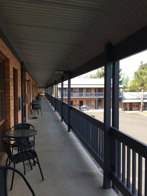 Bega Downs Motor Inn - Sydney 4u 9