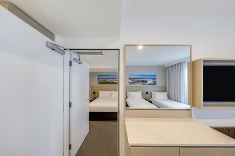 Travelodge Hotel Sydney Airport - Sydney 4u 2