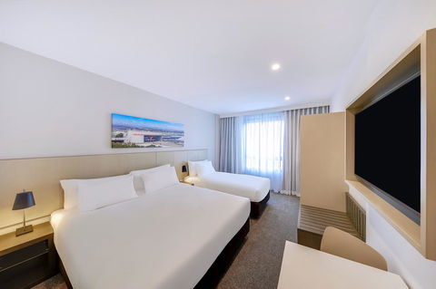 Travelodge Hotel Sydney Airport - Sydney 4u 5