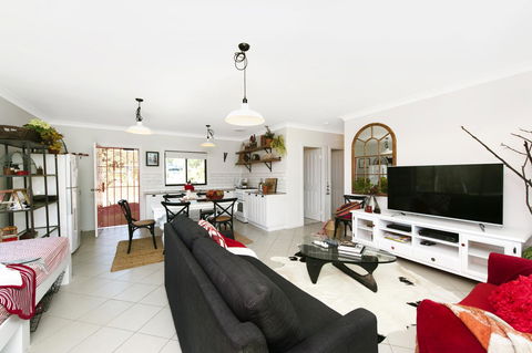 The Woods Farm Jervis Bay - Sydney 4u 16