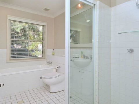 Villa 3br Chianti Villa Located Within Cypress Lakes Resort - Sydney 4u 10