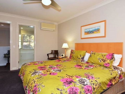 Villa 3br Chianti Villa Located Within Cypress Lakes Resort - Sydney 4u 9