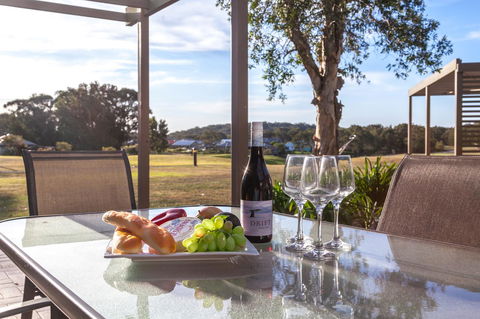 Condo 105 @ Horizons Golf Resort - Salamander Bay NSW - Sydney 4u 0