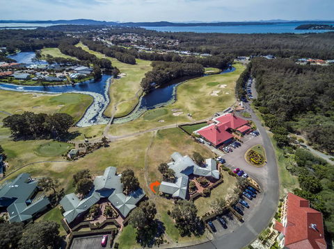 Condo 105 @ Horizons Golf Resort - Salamander Bay NSW - Sydney 4u 7
