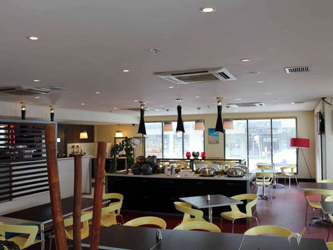 Ibis Newcastle - Sydney 4u 35