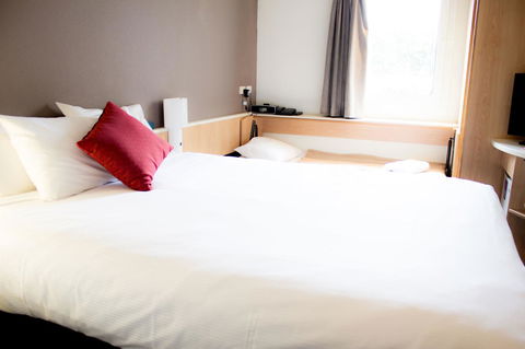 Ibis Newcastle - Sydney 4u 2