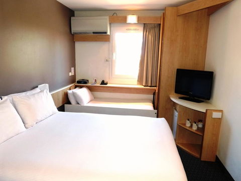 Ibis Newcastle - Sydney 4u 17
