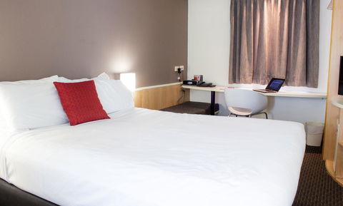 Ibis Newcastle - Sydney 4u 3