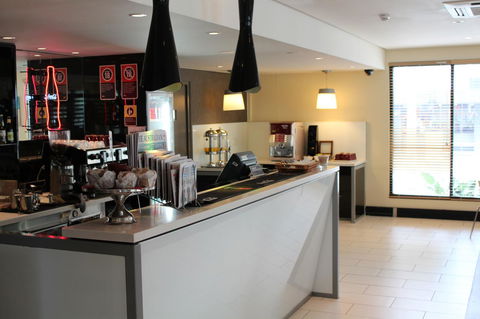 Ibis Newcastle - Sydney 4u 7