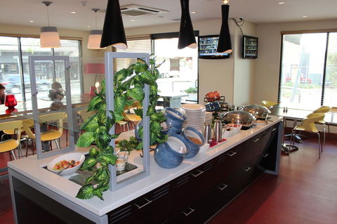 Ibis Newcastle - Sydney 4u 9