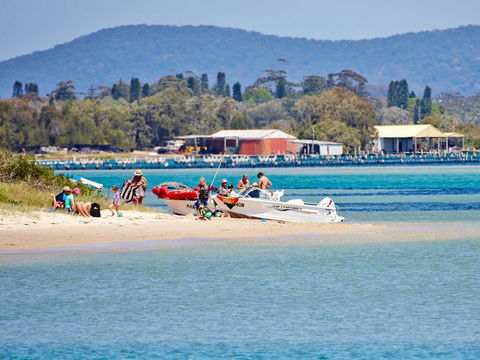 Oxley 8 At Tuncurry - Accommodation Sydney 6
