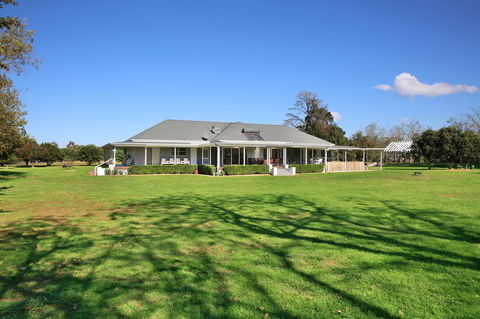 Terara Riverside Retreat - Sydney 4u 23