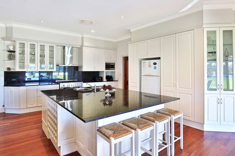 Terara Riverside Retreat - Sydney 4u 3