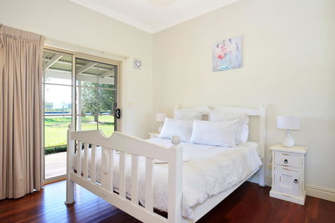 Terara Riverside Retreat - Sydney 4u 14
