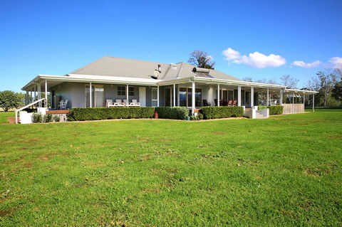 Terara Riverside Retreat - Sydney 4u 22