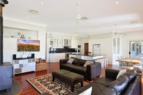 Terara Riverside Retreat - Sydney 4u 6