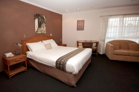 Sapphire Waters Motor Inn - Sydney 4u 8