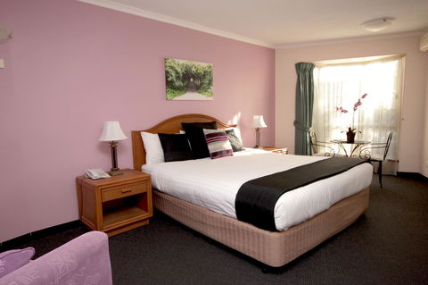 Sapphire Waters Motor Inn - Sydney 4u 4