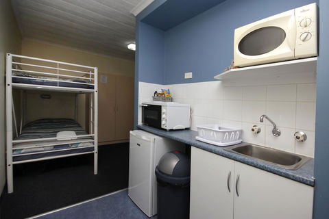 Sapphire Waters Motor Inn - Sydney 4u 22