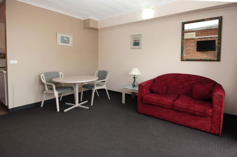 Sapphire Waters Motor Inn - Sydney 4u 13