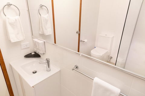 Sapphire Waters Motor Inn - Sydney 4u 2