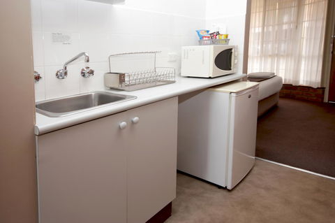 Sapphire Waters Motor Inn - Sydney 4u 19
