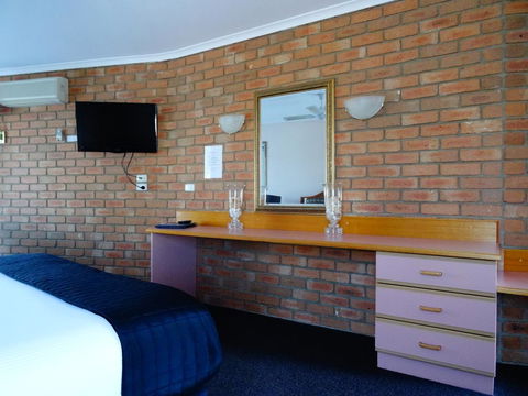 Sapphire Waters Motor Inn - Sydney 4u 10