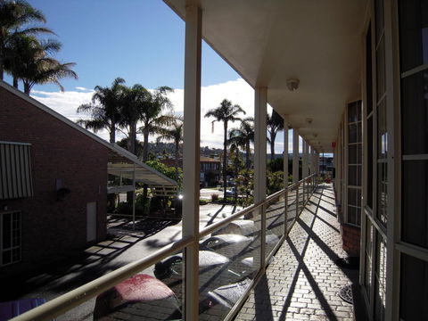 Sapphire Waters Motor Inn - Sydney 4u 43