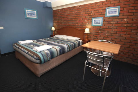 Sapphire Waters Motor Inn - Sydney 4u 21
