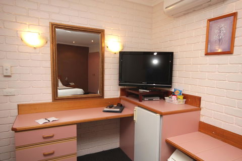 Sapphire Waters Motor Inn - Sydney 4u 9