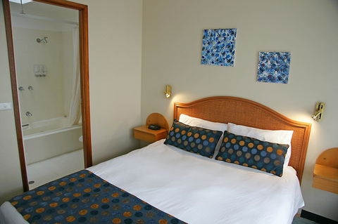 Sapphire Waters Motor Inn - Sydney 4u 40