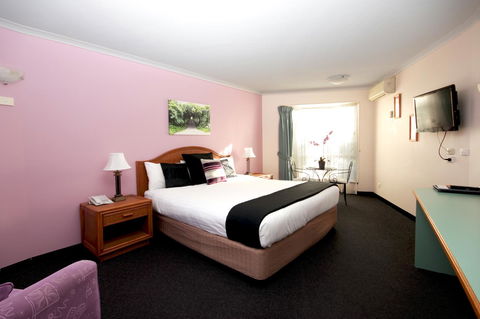 Sapphire Waters Motor Inn - Sydney 4u 5