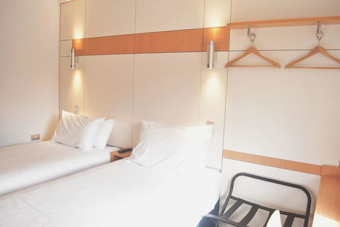 Ibis Budget - Gosford - Sydney 4u 9
