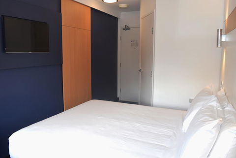 Ibis Budget - Gosford - Sydney 4u 8