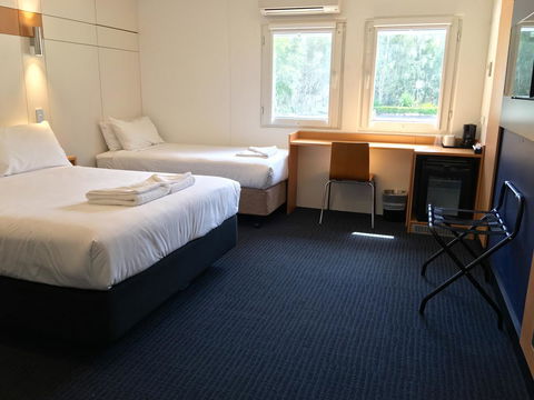 Ibis Budget - Gosford - Sydney 4u 22