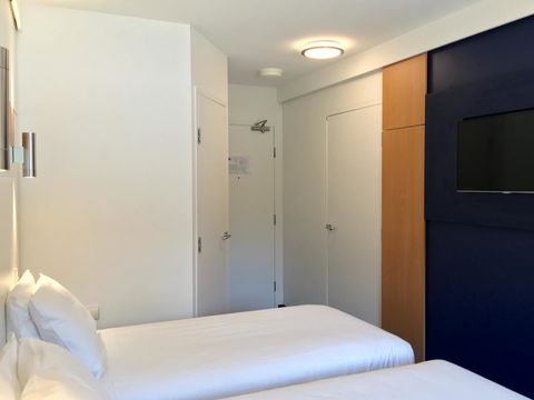 Ibis Budget - Gosford - Sydney 4u 21