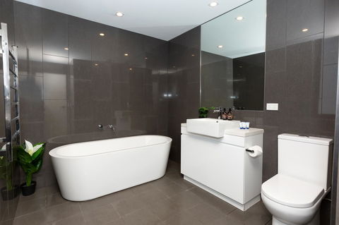 Brand New Executive Apartment - Sydney 4u 10