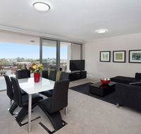 The Junction Palais - Modern and Spacious 2BR Bondi Junction Apartment Close to Everything - Sydney 4u