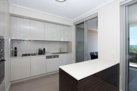 The Junction Palais - Modern And Spacious 2BR Bondi Junction Apartment Close To Everything - Sydney 4u 8