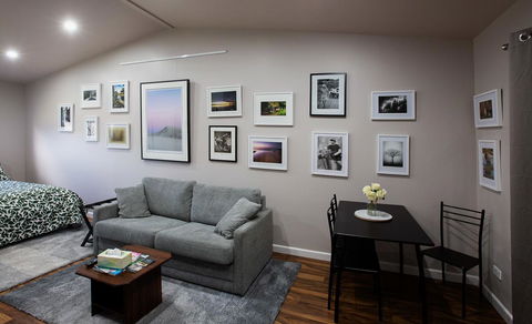 Pound Creek Gallery - Sydney 4u 3