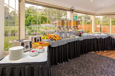 Best Western Plus Hovell Tree Inn - Sydney 4u 10