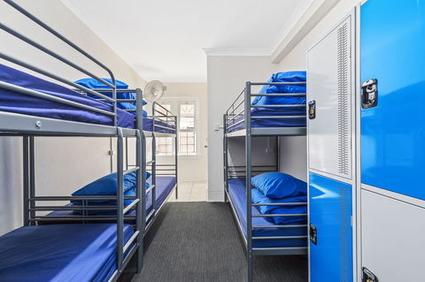 Ady's Place Backpackers, Sydney - Sydney 4u 13