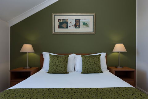 Leisure Inn Spires - Sydney 4u 1