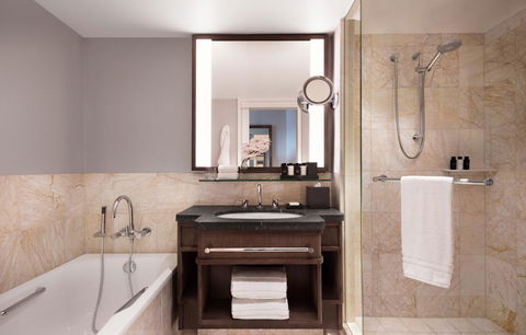 Four Seasons Hotel Sydney - Sydney 4u 5