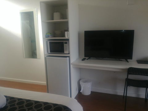 Bega Motel - Sydney 4u 5